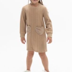 RARE EDITIONS TAN LONG SLEEVE SWEATER DRESS WITH HEART POCKETS